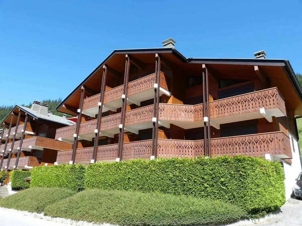 Studio 3***, 4 Pers, Haut Du Village, Proche Pistes Et Commerces, Garage Inclus, La Clusaz - Fr-1-304-55 Lejlighed